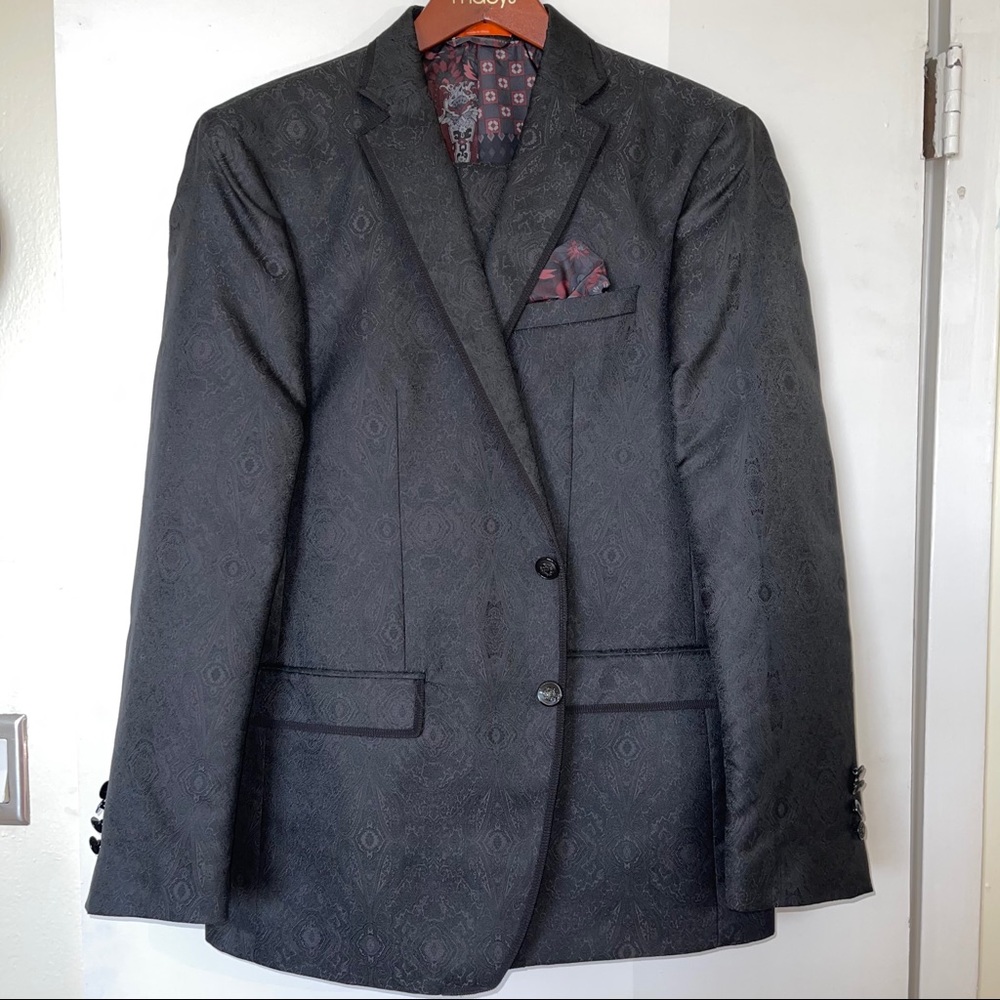 TALLIA MENS BLACK BROCADE SUIT 42R